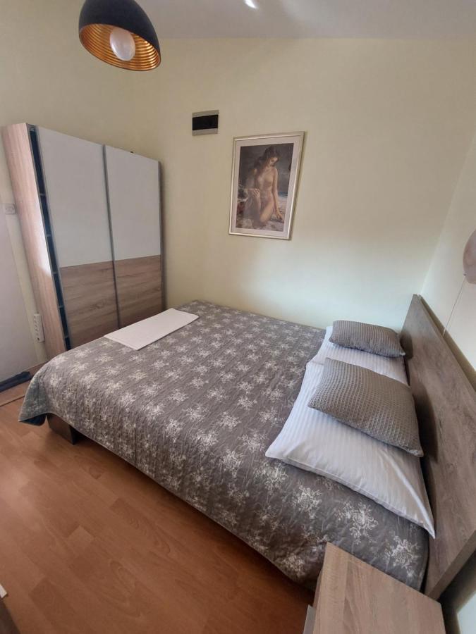 Apartmani Piskoric Vir Eksteriør billede