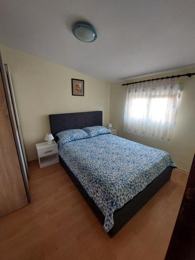 Apartmani Piskoric Vir Eksteriør billede